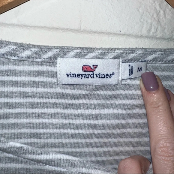 Vineyard Vines Cotton Gray and White Striped Long Sleeve Sweater, Size Medium - Picture 3 of 7